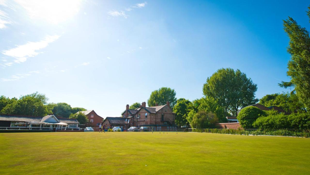 Bowling Green Manchester Exterior photo
